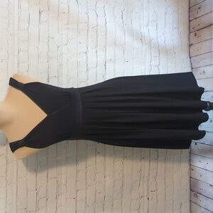 Elegant Black Sleeveless Dress